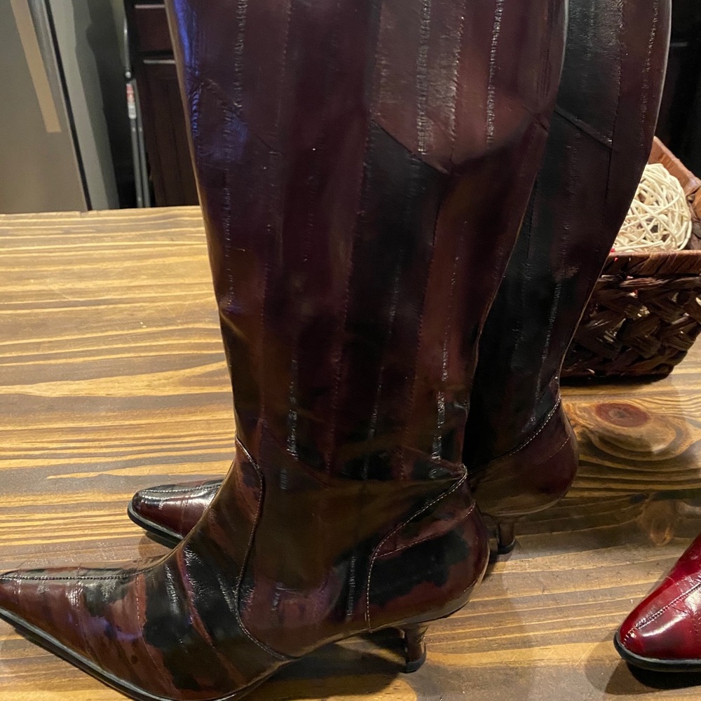 J. Renee women 7.5 boots